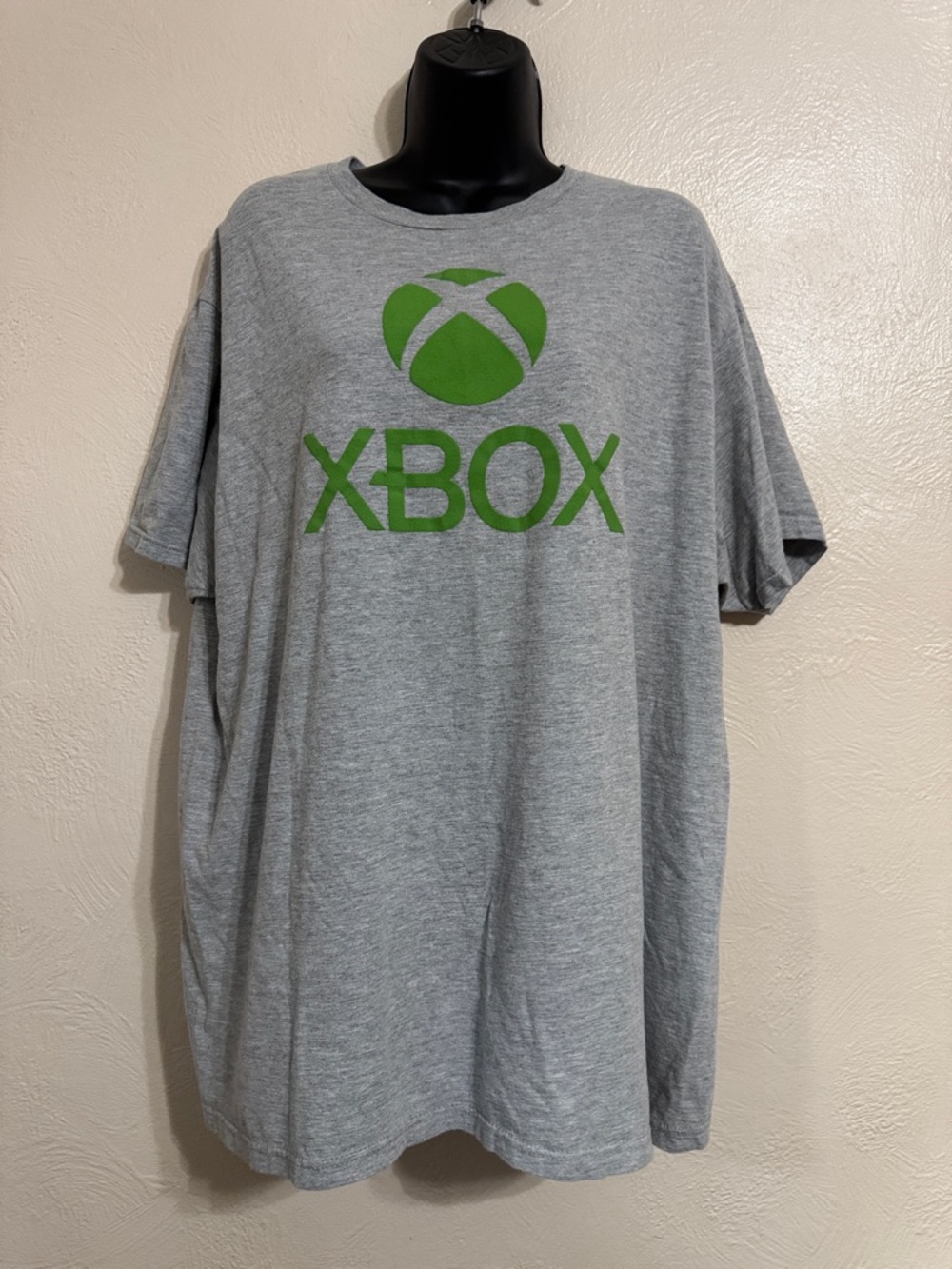 Xbox Logo Short Sleeve Tee in Heather Gray with Green Print